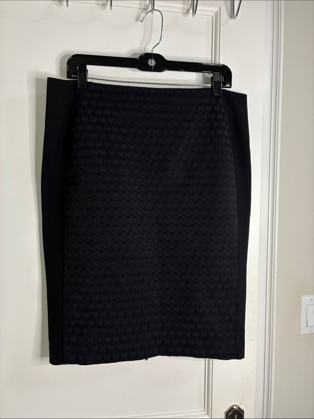 Elie Tahari Textured Geo Knit Pencil Skirt Stretch Side Panels 12 👵MT